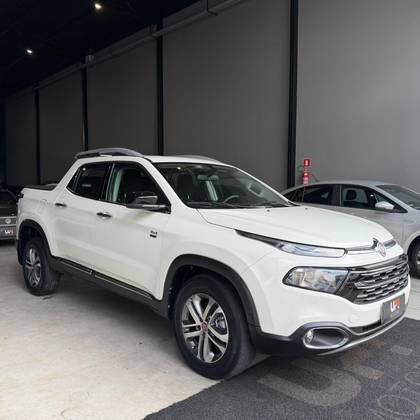FIAT TORO 2.0 16V TURBO DIESEL VOLCANO 4WD AT9 FIAT TORO 2.0 16V TURBO DIESEL VOLCANO 4WD AT9